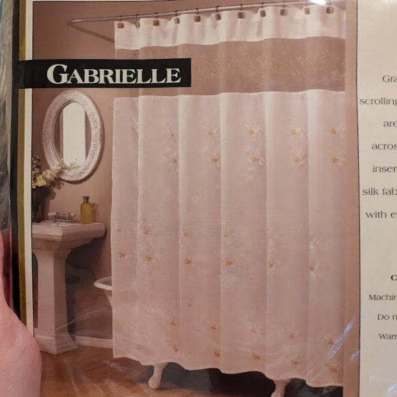 NIP! Lorraine Home Fashions "Gabrielle" Embroidered Shower Curtain - Picture 6 of 6